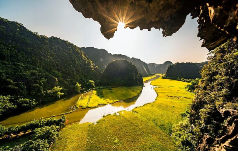 Hoa Lu, Tam Coc and Mua Cave One Day Tour From Ha Noi