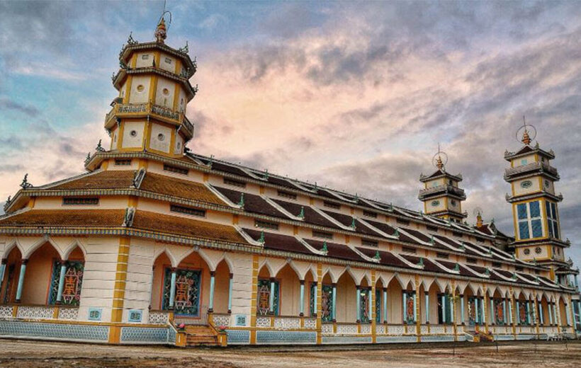 Cu Chi Tunnels - Cao Đai Temple: 1 Day Tour Optional Ba Đen Mountain