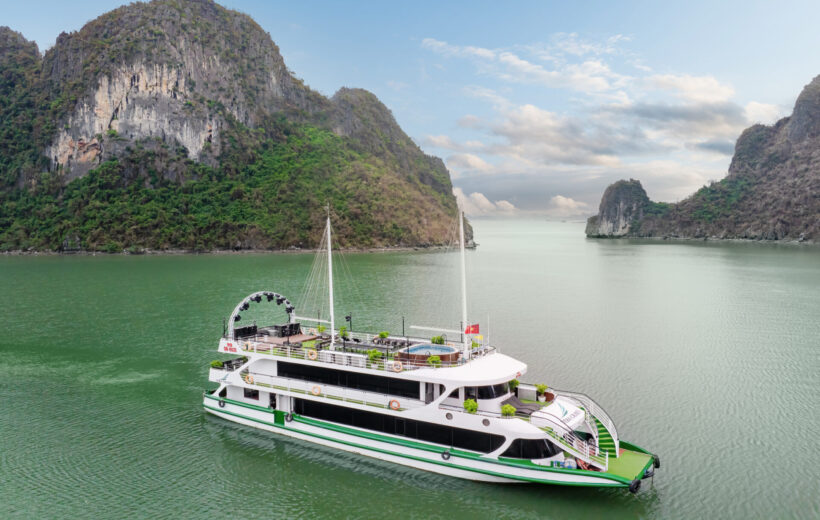 1-day Ha Long Bay on Vera Cruises