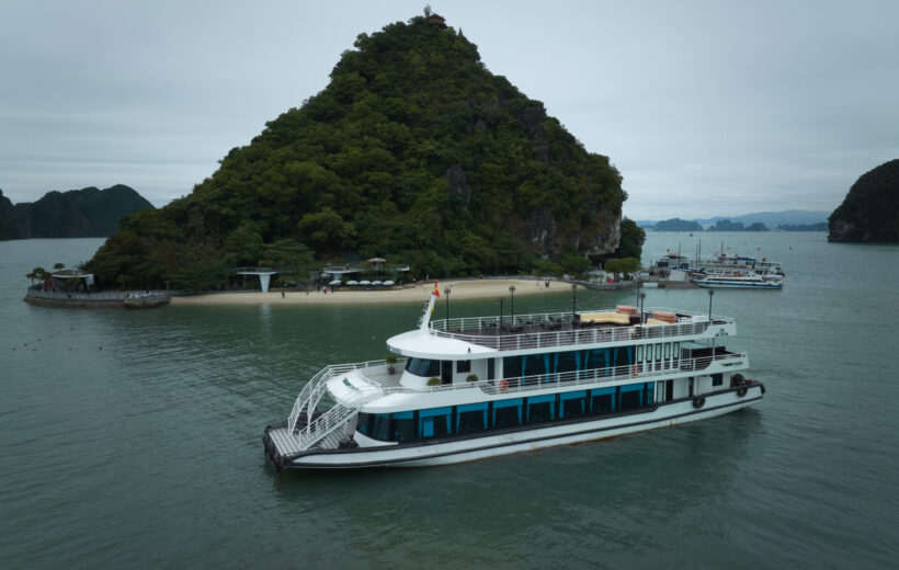 Ha Long Bay 1-Day Tour by 5-Star VDream Cruises