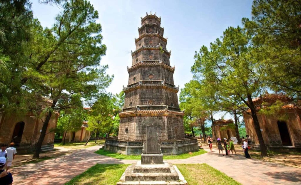 Thien-Mu-pagoda-in-Hue