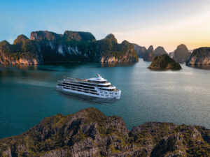 Ha Long Bay 1-day Tour by Luna Halong Cruise