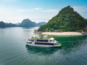 [Route 2] Ha Long Bay Day Tour by 5-Star Hercules Luxury Cruise