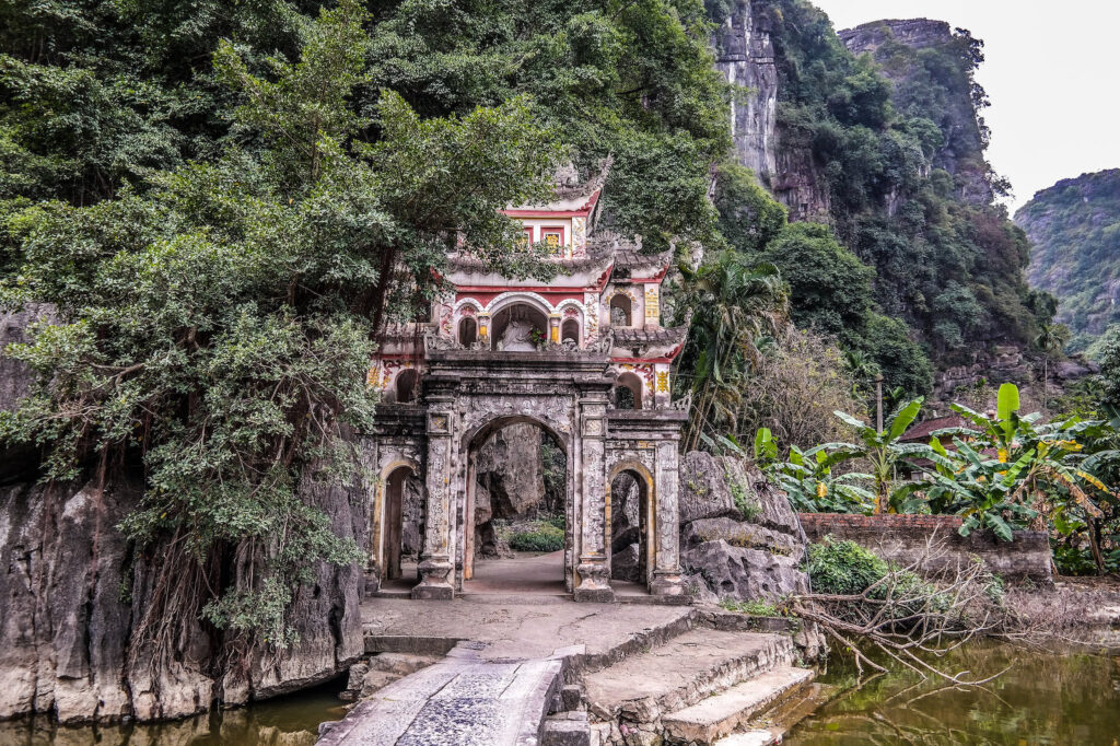 Bich Dong pagoda