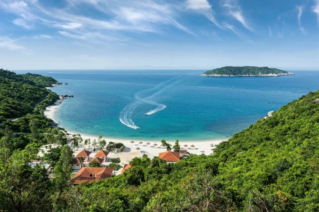 Top 5 Stunning Islands in Vietnam for Your Summer 2025 Getaway