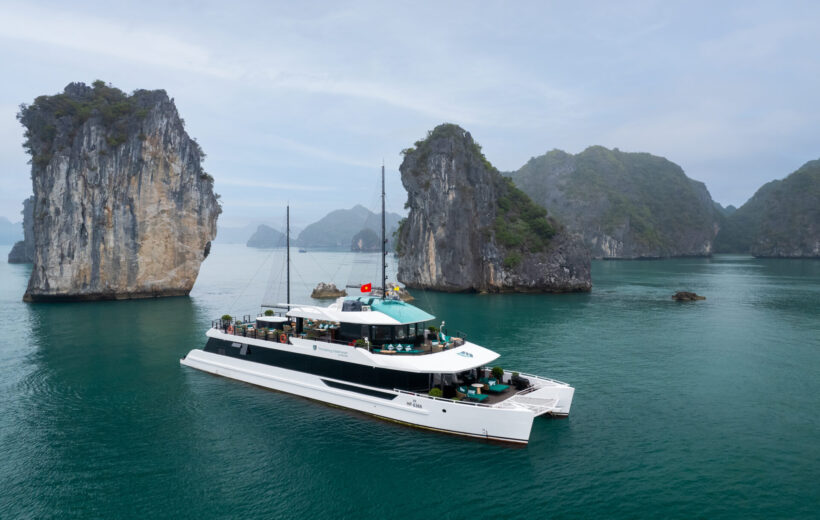 5- Star Luxury Catamaran Day Cruise: Halong Bay & Lan Ha Bay