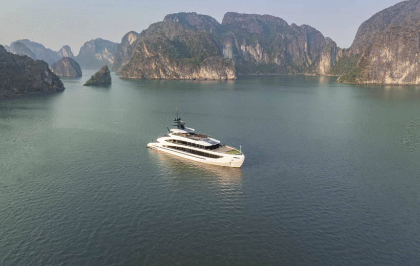 Taliya Luxury Day Cruise: Halong Bay & Lan Ha Bay