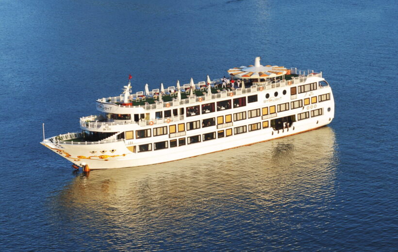 Ha Long Bay 2D1N Starlight 5-Star Cruise  with Sung Sot & Ti Top